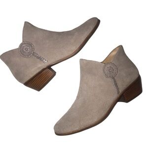 Jack Rogers Peyton Suede Ankle Boots
